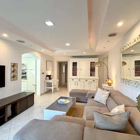 Heart Of St Juliens Near Paceville And Spacious 3-bedroom Apartman San Ġiljan