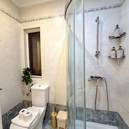 Heart Of St Juliens Near Paceville And Spacious 3-bedroom Apartman