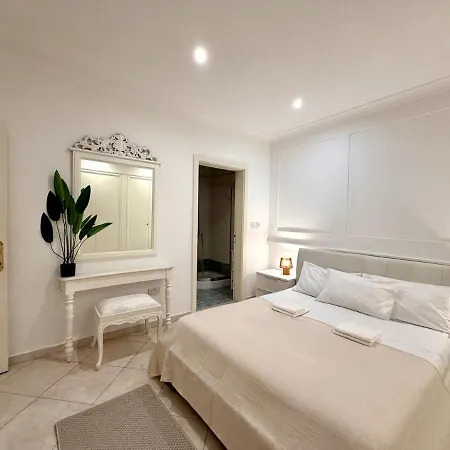 Heart Of St Juliens Near Paceville And Spacious 3-bedroom Apartman *